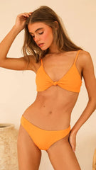 Orangefarbene Triangel-Bikini-Sets mit Knoten vorne